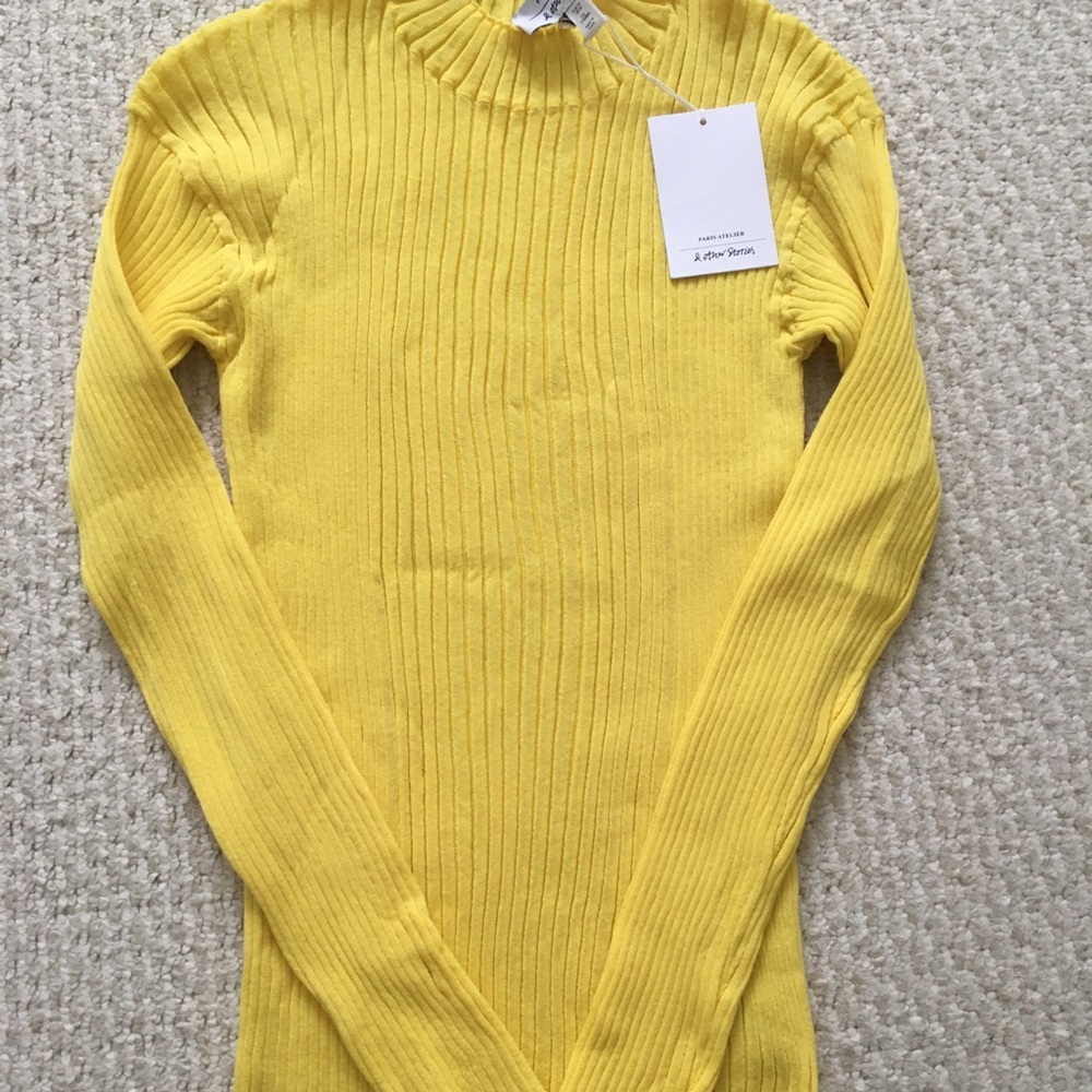 NWT Paris Atelier Medium Mock Neck Yellow Sweater